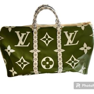 COPY - Louis Vuitton never used
